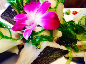  Nori tuna roll with seaweed and wasabi sauce/Alex Province