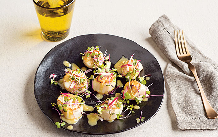 Seared Sea Scallops with Microgreens Salad and Miso and Lime Dressing ·  Faith Middleton's Food Schmooze