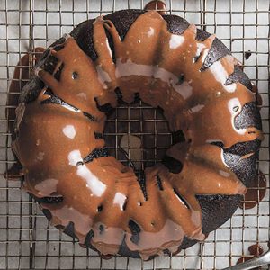 Matt-Jennings_Chocolate-Beet-Cake-recipe_Homegrown_Photograph-by-Huge-Galdones