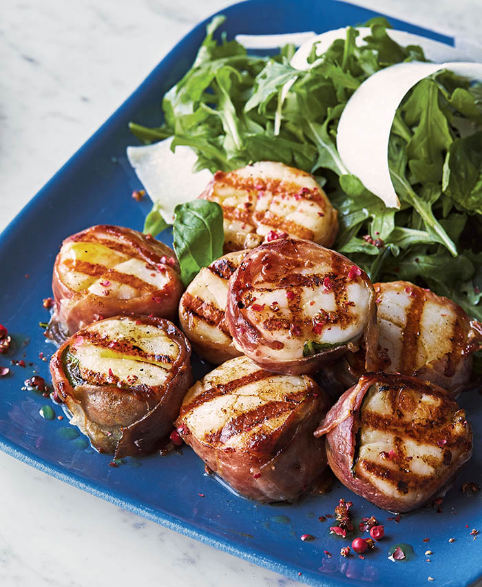 Giada De Laurentiis_Grilled Scallops with Prosciutto and Basil_recipe_© 2018 by GDL Foods Inc.